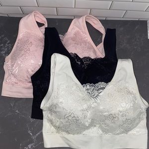 Breezies (set of 3)wireless t shirt bras with lace, Medium (pink, black, white)